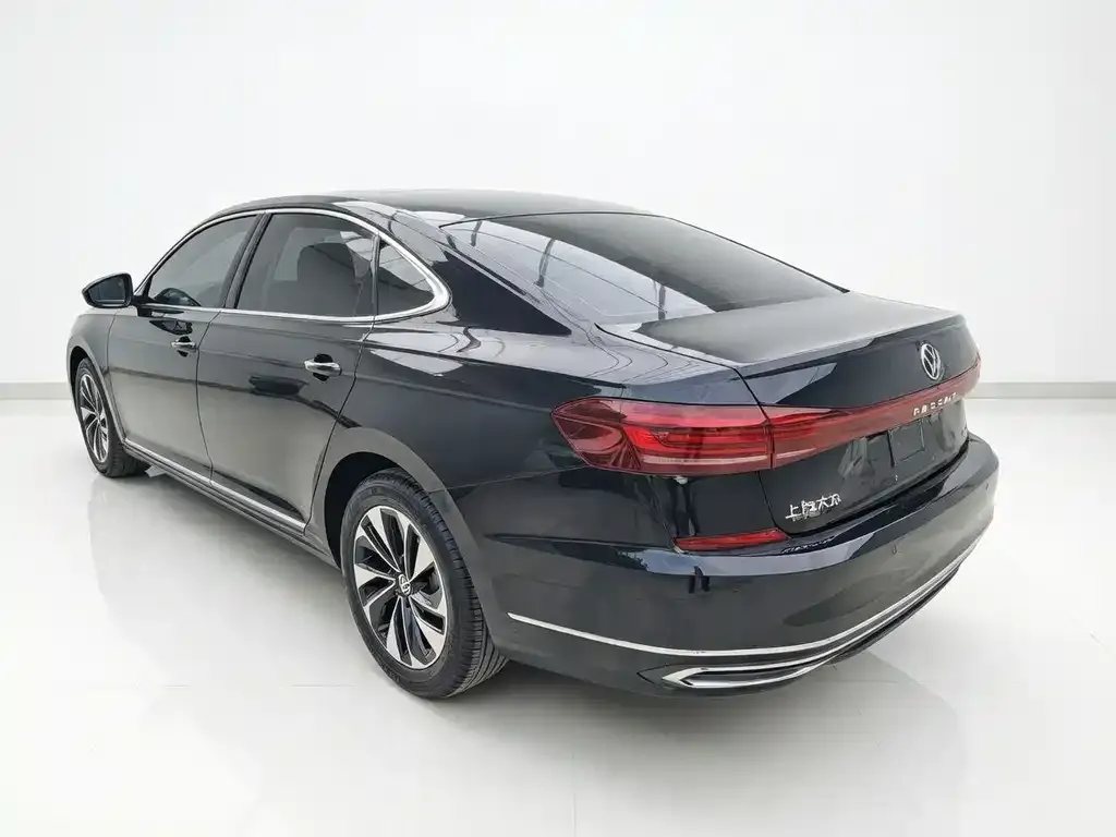 Volkswagen Passat — фото 4