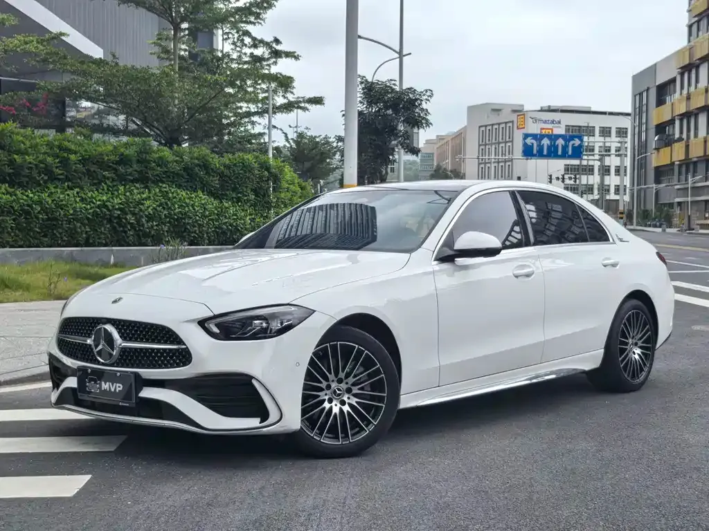 Mercedes-Benz C-Class — фото 1
