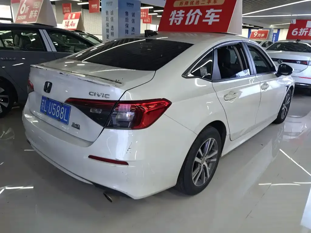 Honda Civic — фото 7