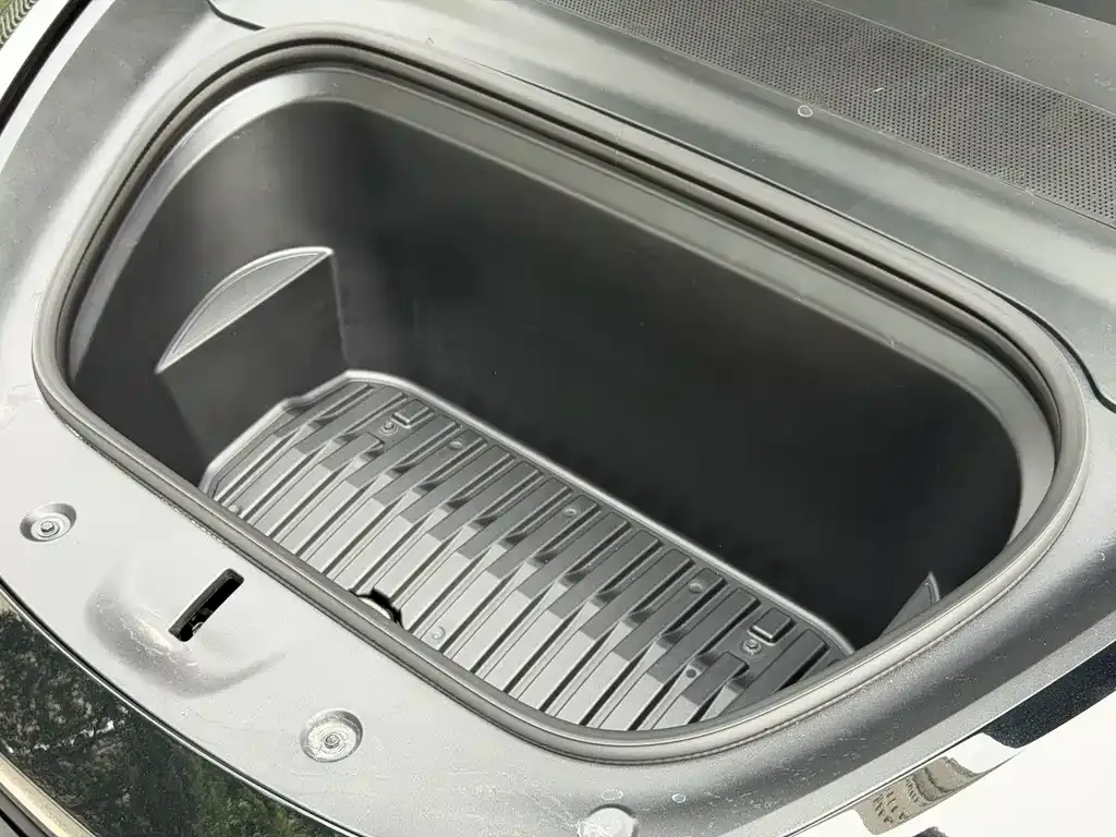 Tesla Model Y 2024 из CN, фото 6
