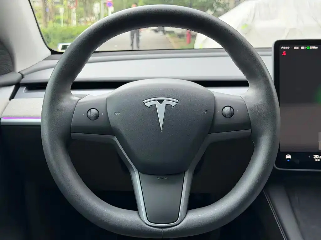 Tesla Model Y 2024 из CN, фото 2