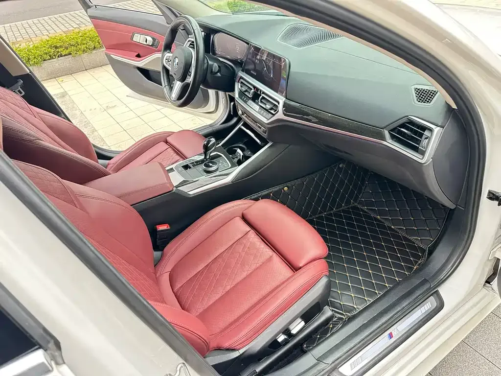 BMW 3 Series 2022 из CN, фото 3