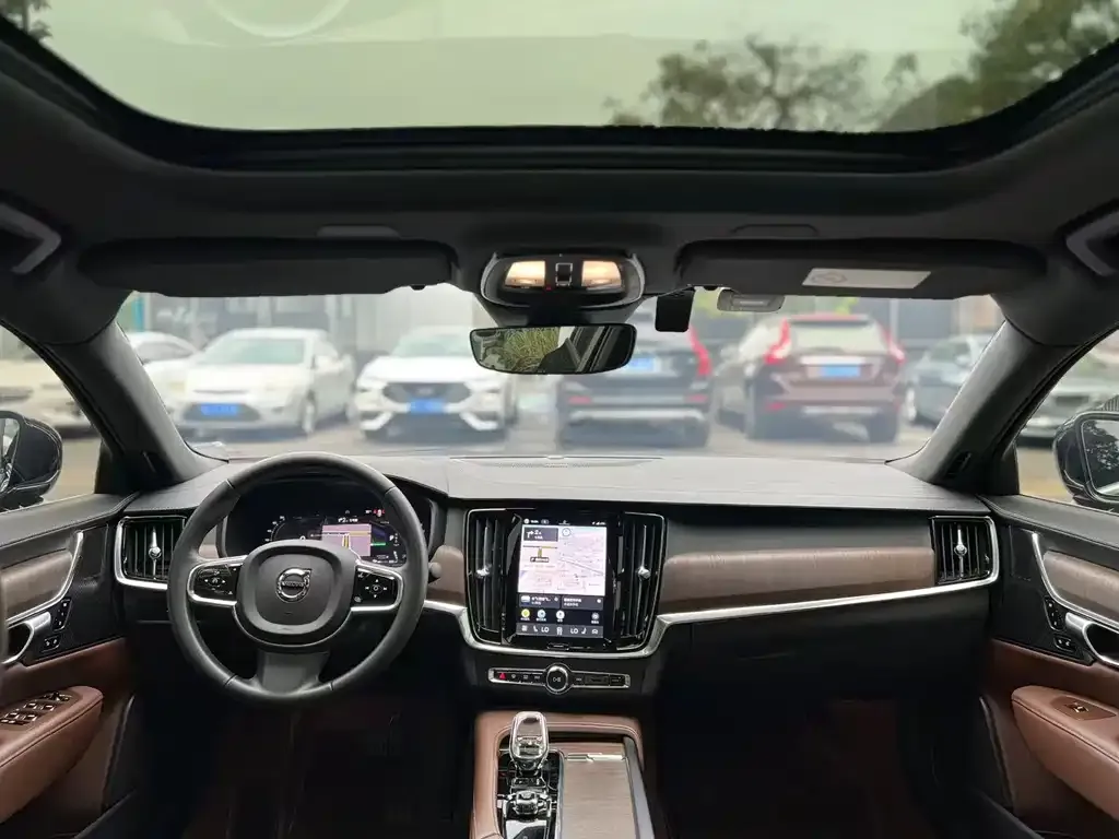 Volvo S90 2023 из CN, фото 7