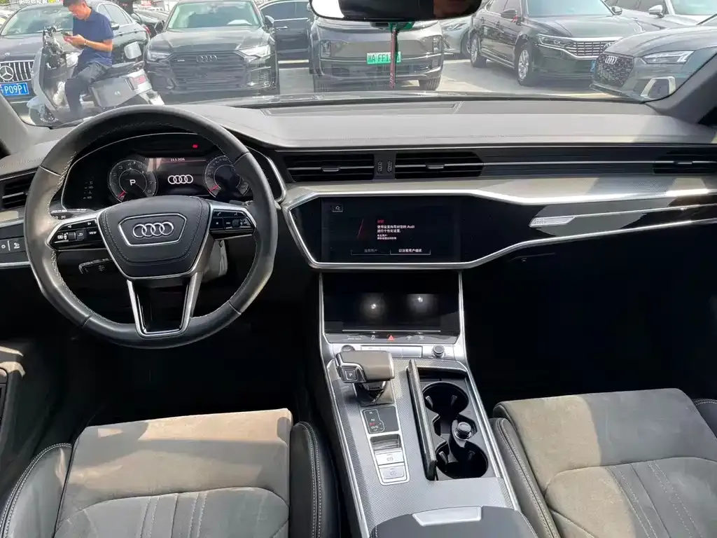 Audi A6L 2024 из CN, фото 5