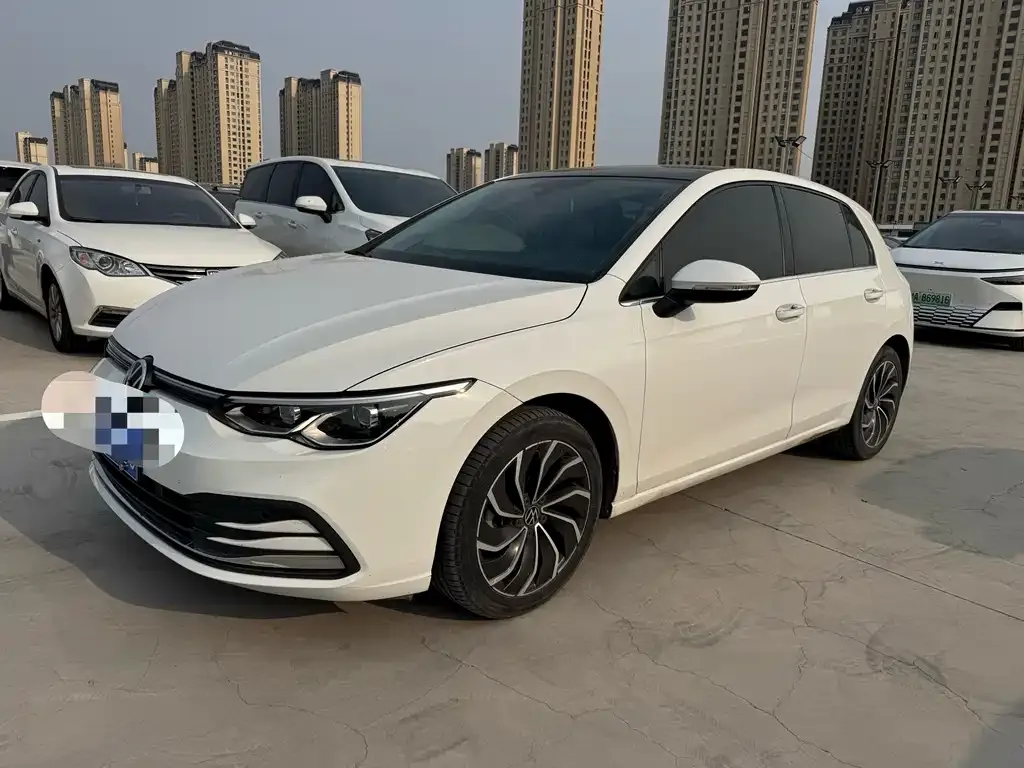 Volkswagen Golf 2022 из CN, фото 1