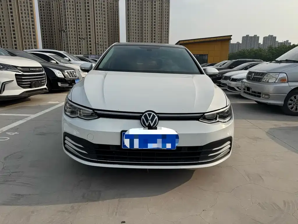 Volkswagen Golf 2022 из CN, фото 8