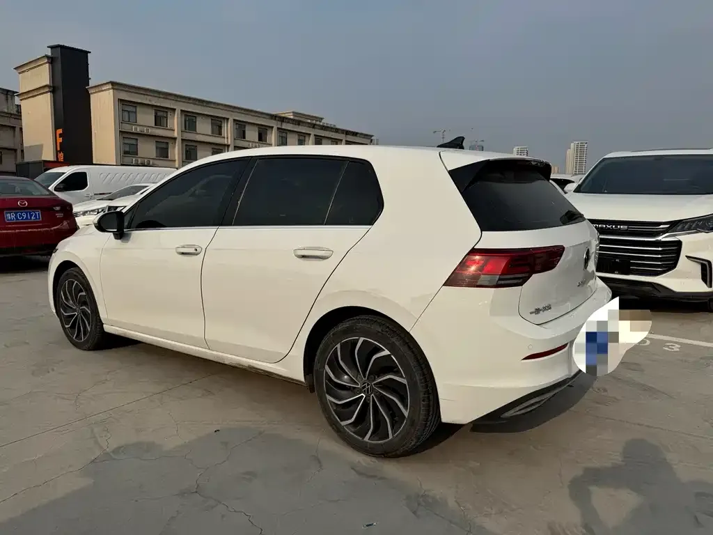 Volkswagen Golf 2022 из CN, фото 3