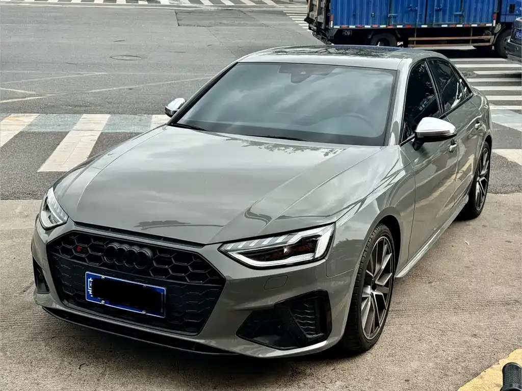 Audi S4