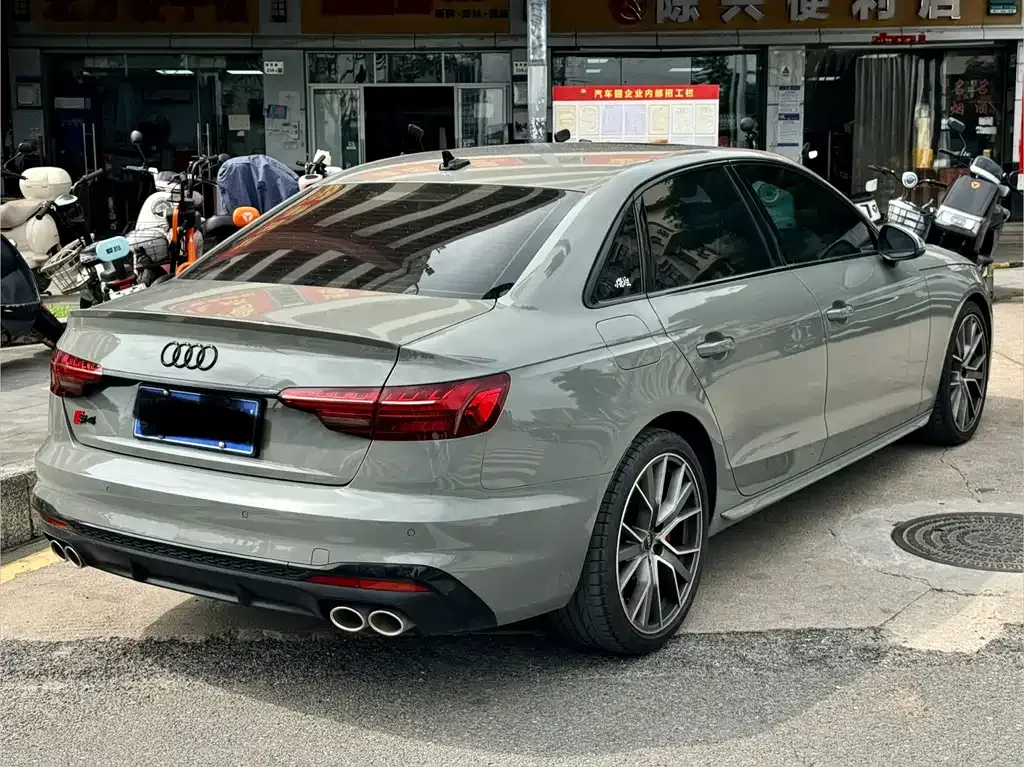 Audi S4 2023 из CN, фото 4