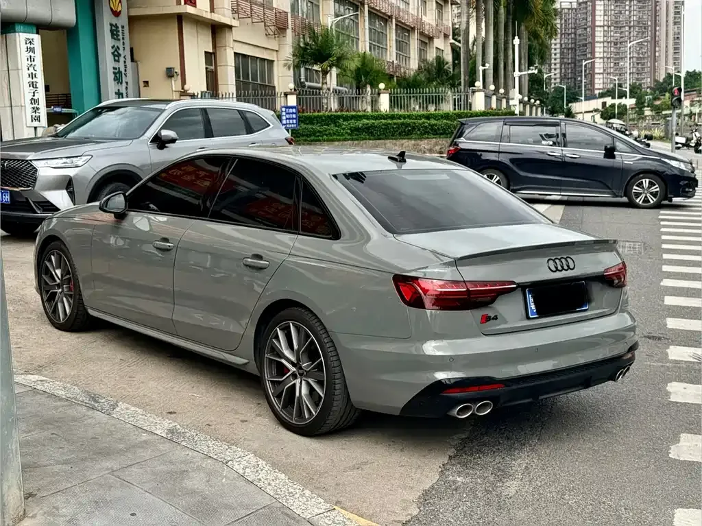 Audi S4 2023 из CN, фото 8