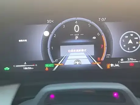 Lexus LM 2024 из CN, фото 2