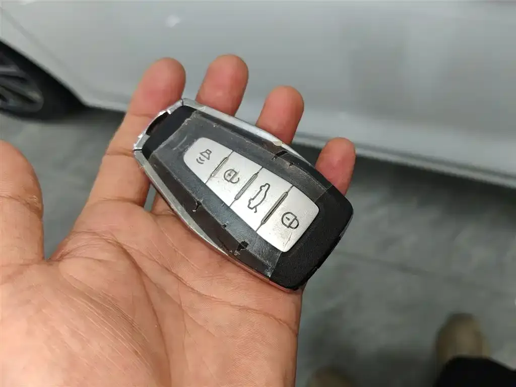 Geely Emgrand 2025 из CN, фото 3