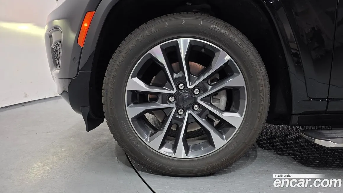 Jeep Cherokee — фото 9