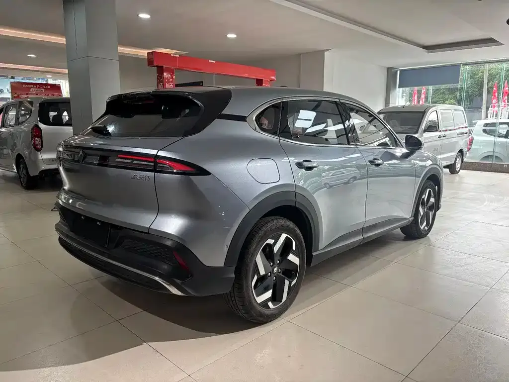 Baojun Yunhai 2024 из CN, фото 10