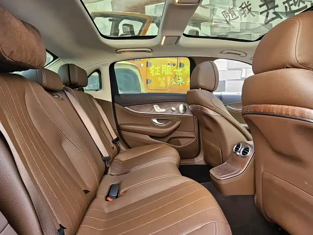 Mercedes-Benz E-Class 2022 из CN, фото 2