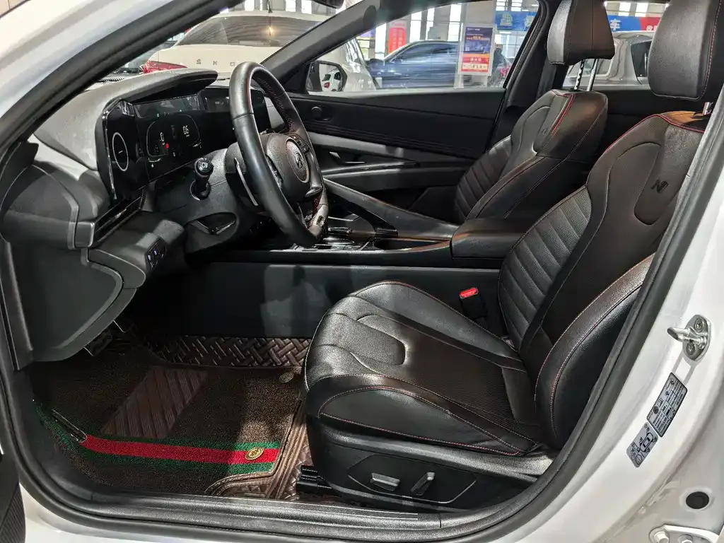 Hyundai Elantra 2023 из CN, фото 7