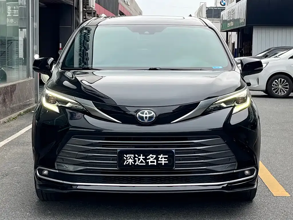 Toyota Sienna 2022 из CN, фото 5