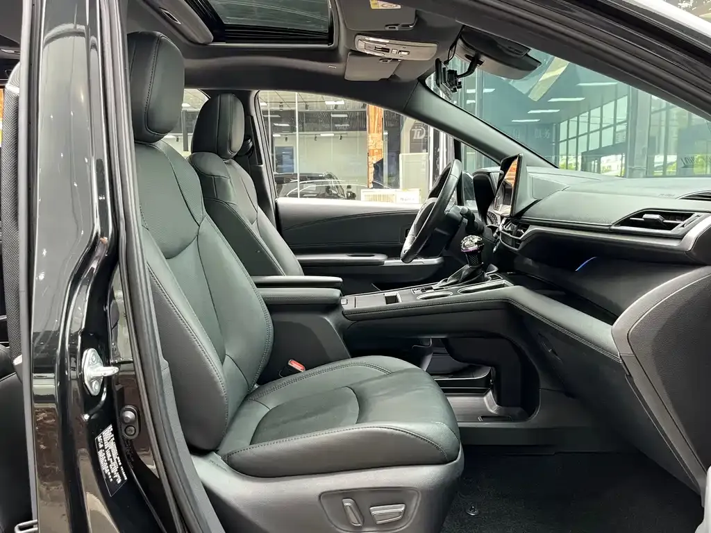 Toyota Sienna 2022 из CN, фото 10