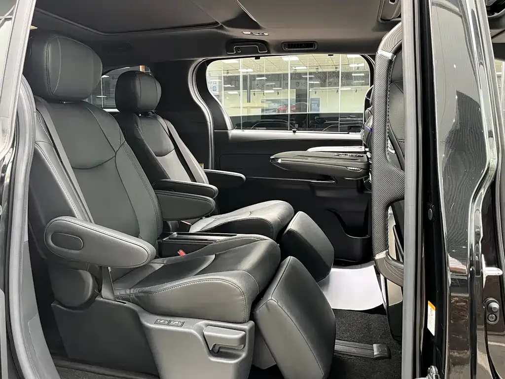 Toyota Sienna 2022 из CN, фото 9