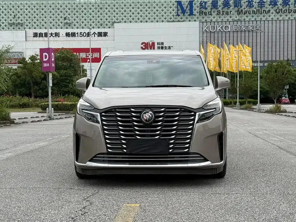 Buick GL8 2023 из CN, фото 8