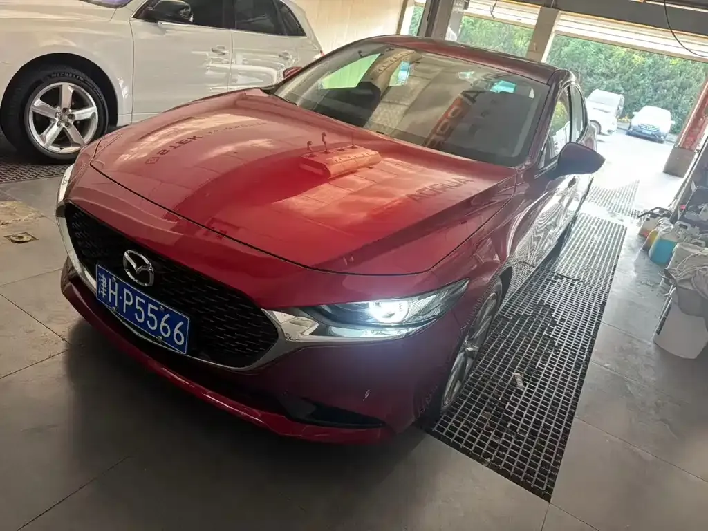 Mazda 3 Axela 2021 из CN, фото 1
