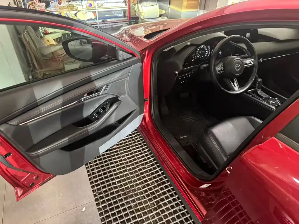Mazda 3 Axela 2021 из CN, фото 6