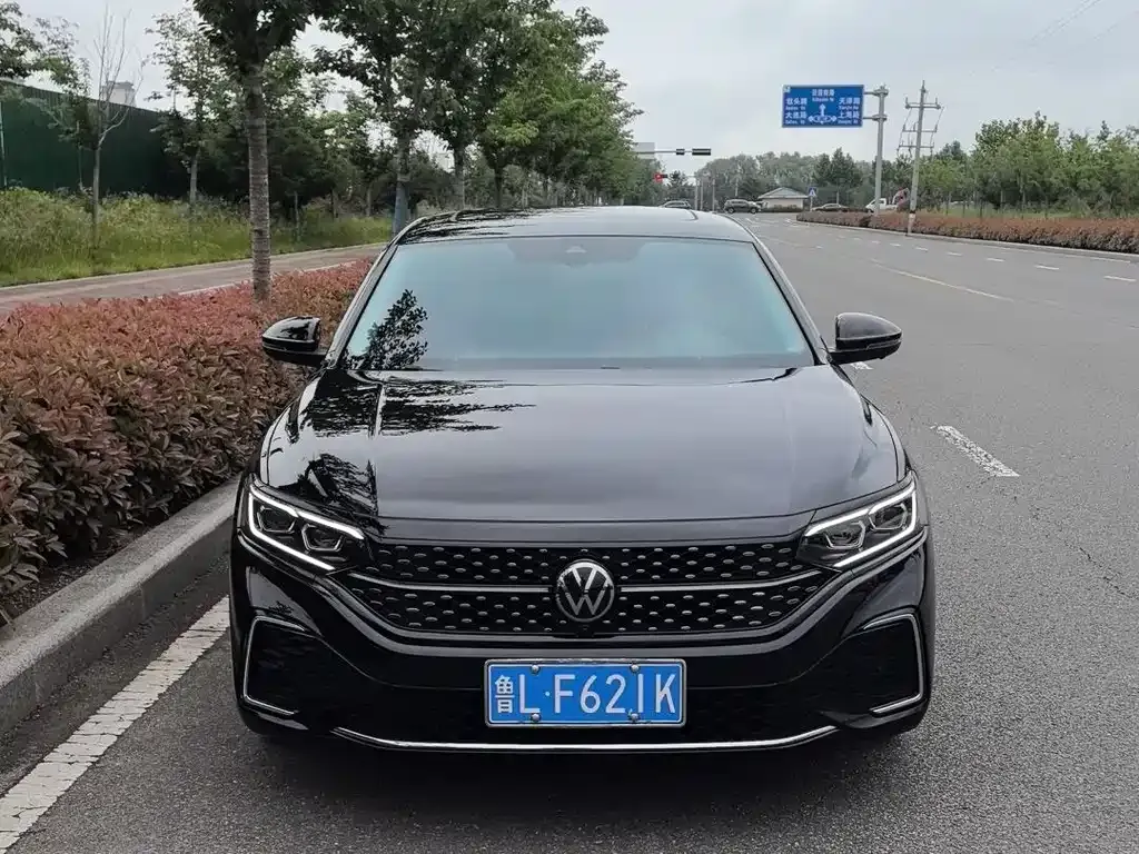 Volkswagen Passat — фото 5
