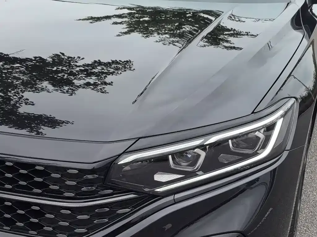Volkswagen Passat — фото 8