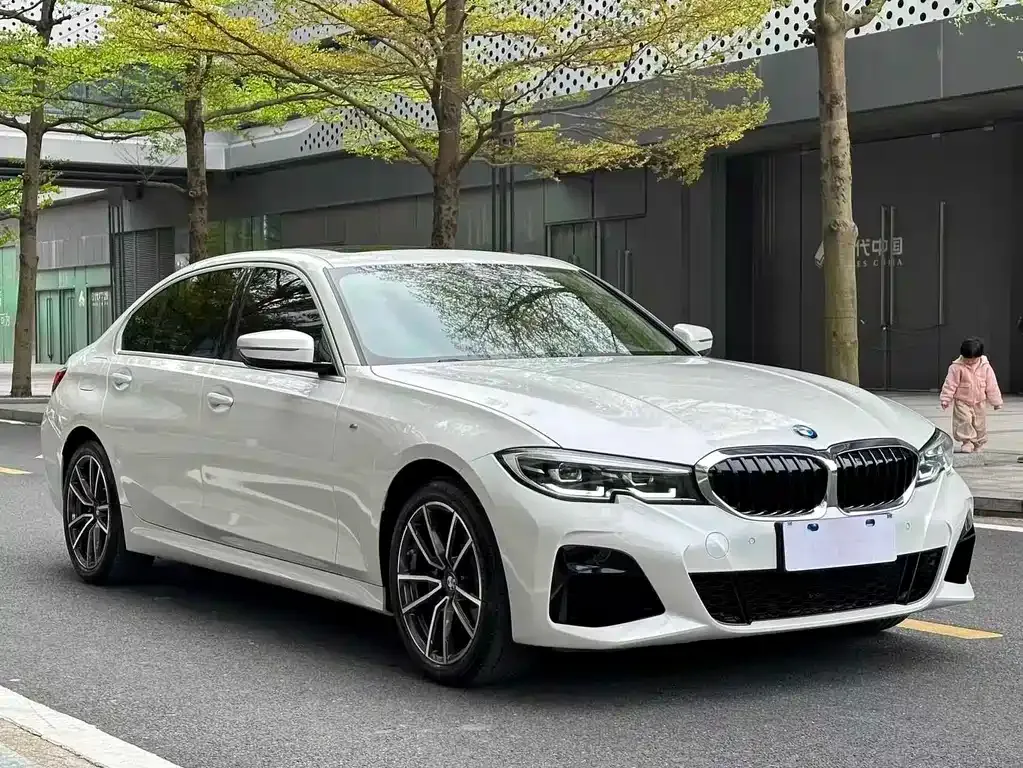 BMW 3 Series 2022 из CN, фото 5
