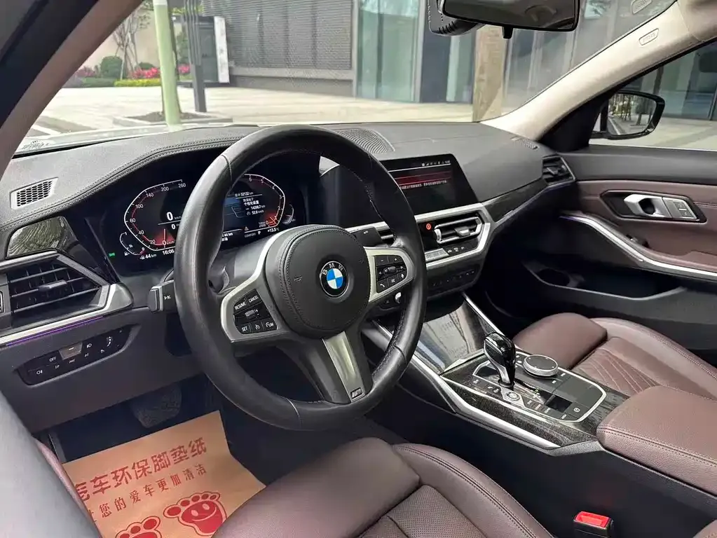 BMW 3 Series 2022 из CN, фото 9