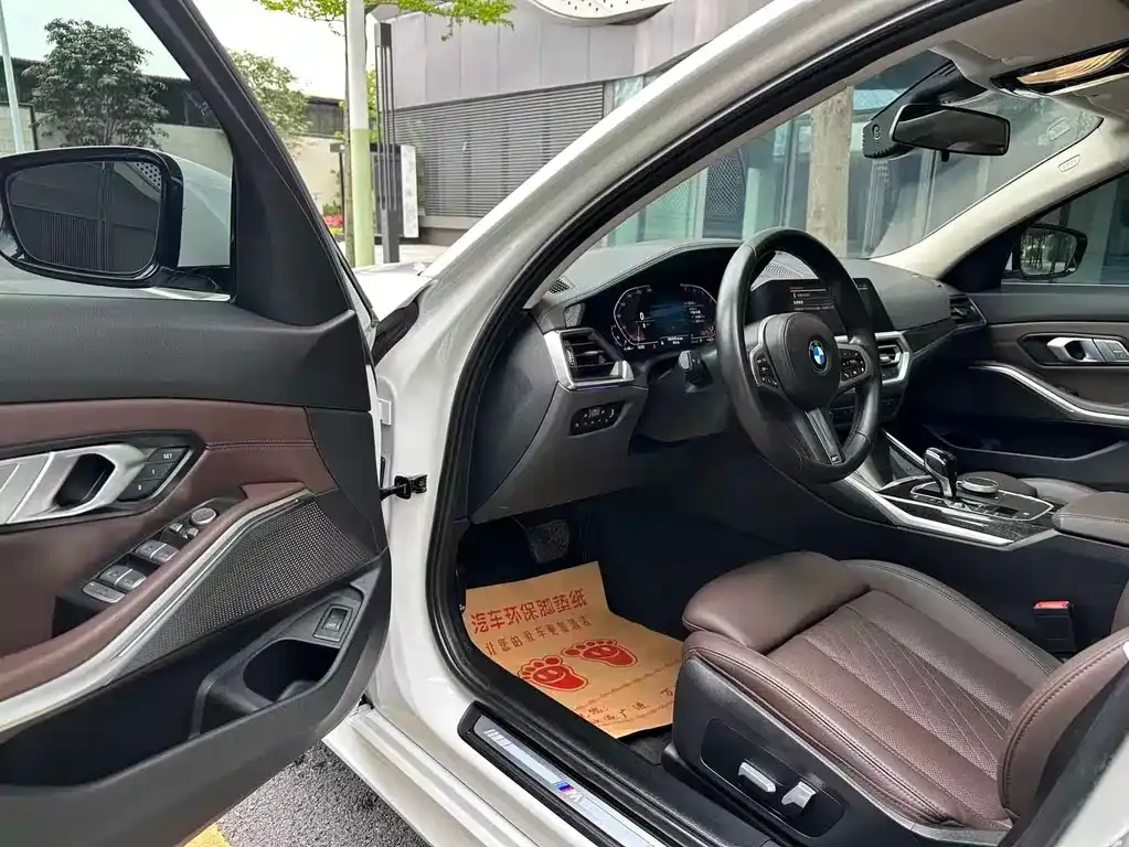 BMW 3 Series 2022 из CN, фото 6
