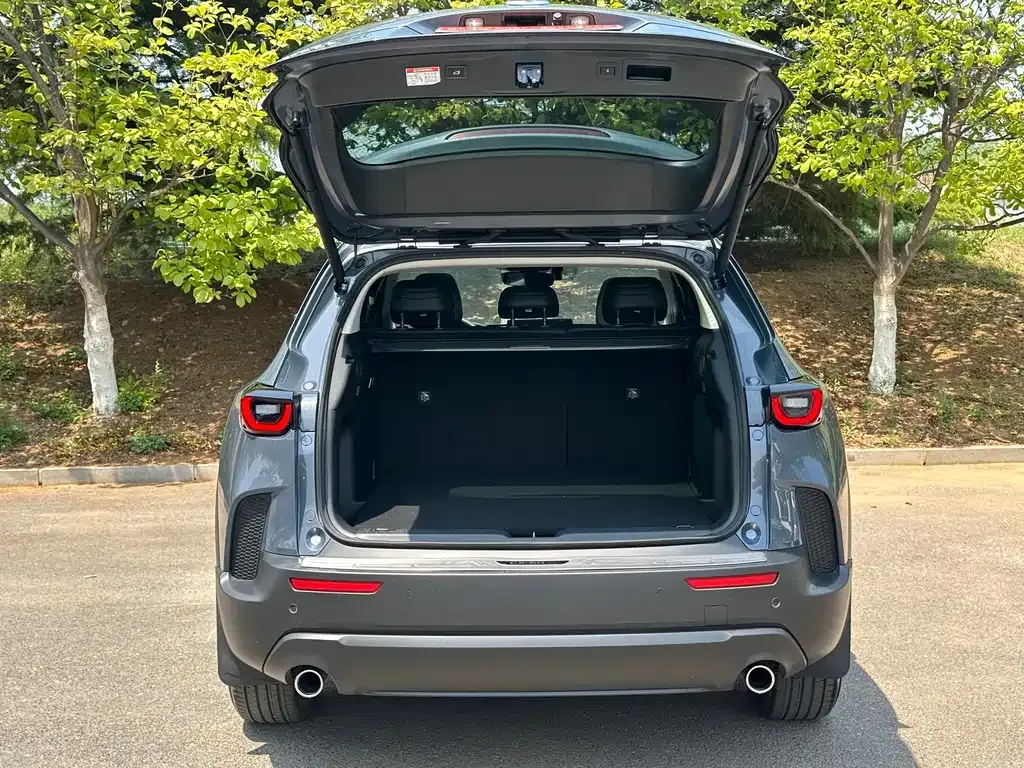 Mazda CX-50 2023 из CN, фото 7