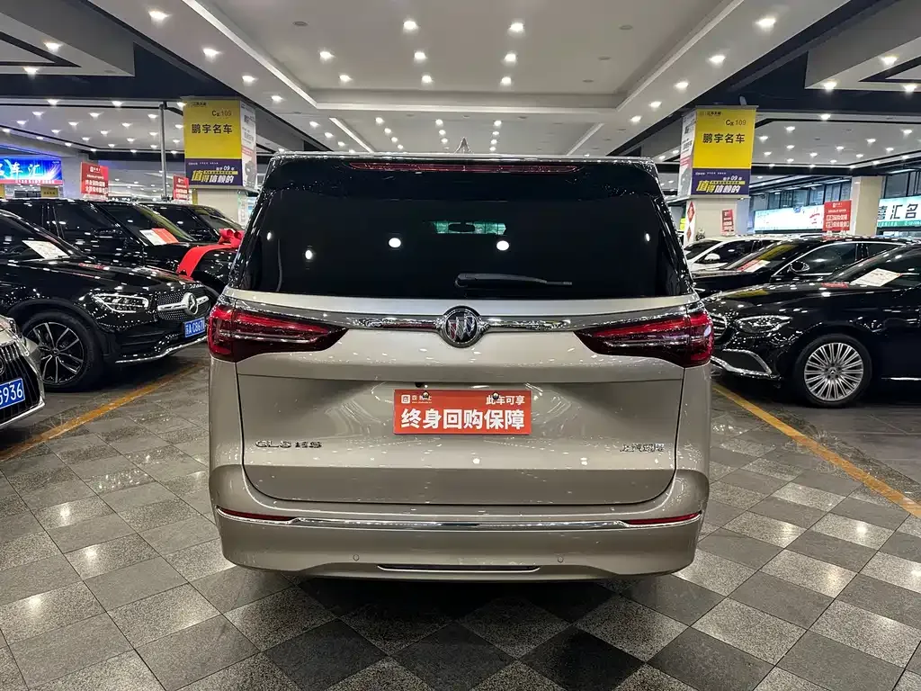 Buick GL8 2023 из CN, фото 4