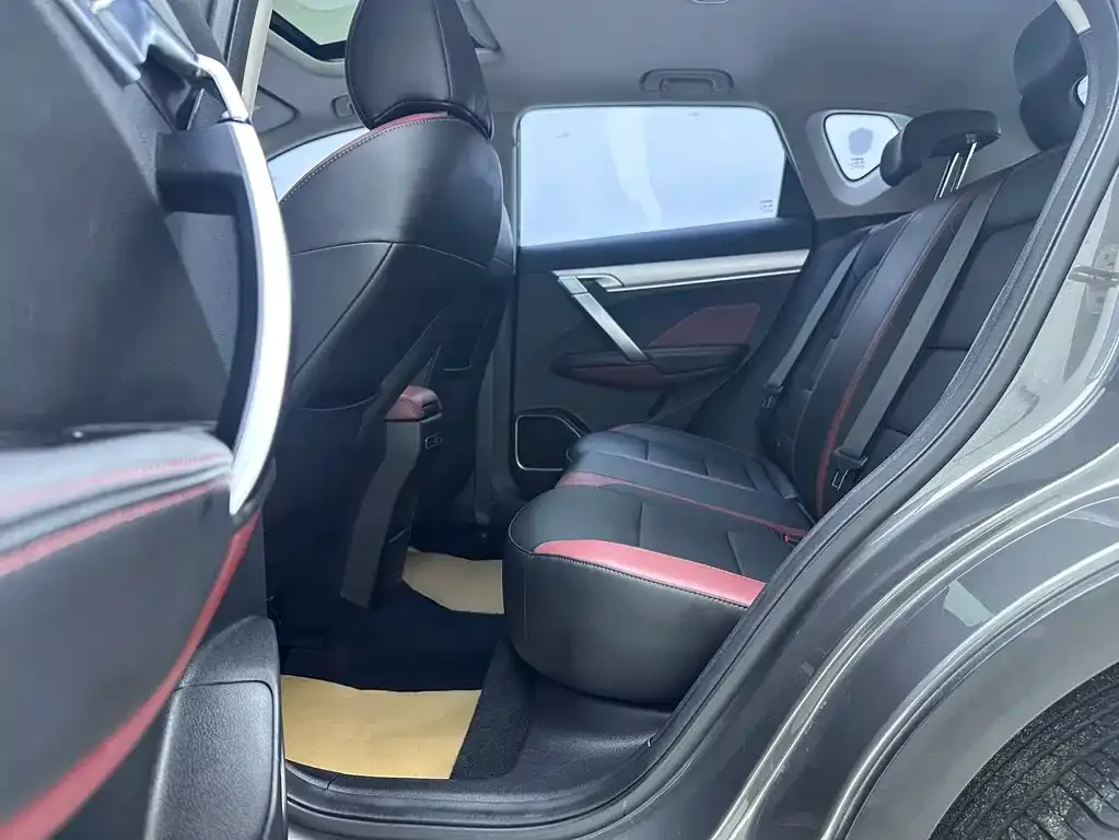 Geely Binyue 2022 из CN, фото 2