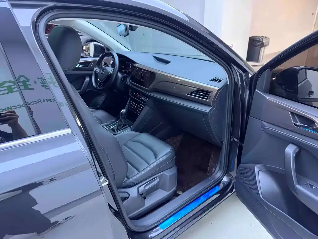 Volkswagen Tharu 2022 из CN, фото 8