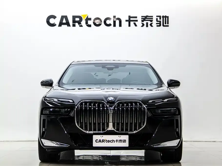 BMW 7 Series 2026 из CN, фото 9