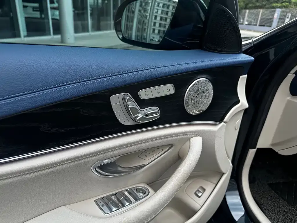 Mercedes-Benz E-Class 2023 из CN, фото 2