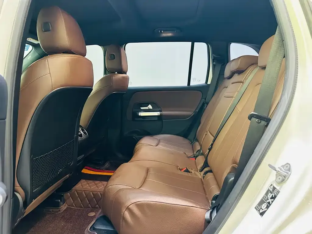 Mercedes-Benz GLB 2023 из CN, фото 8