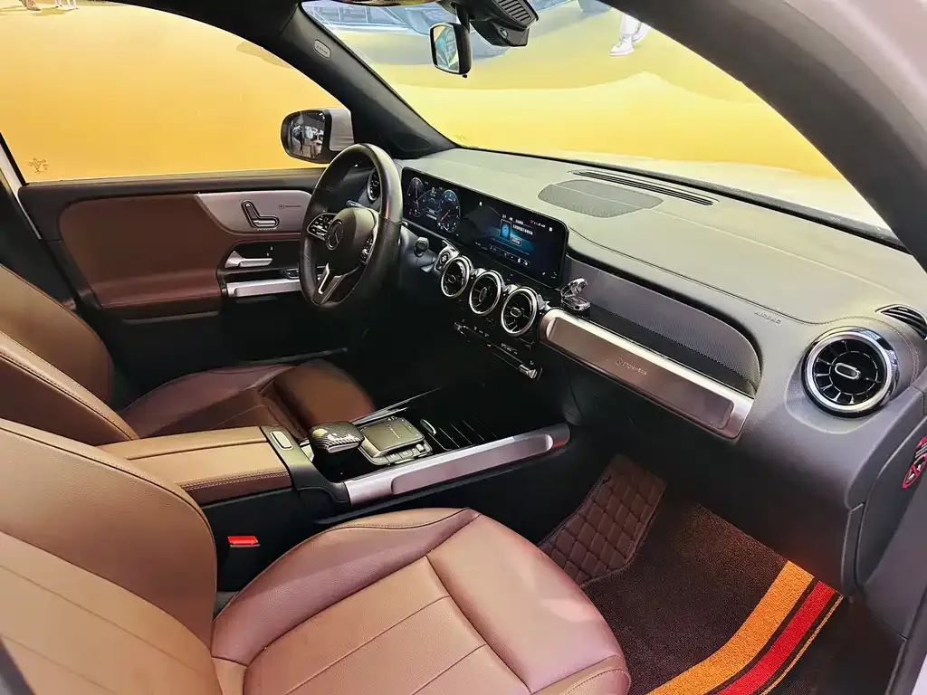 Mercedes-Benz GLB 2023 из CN, фото 2