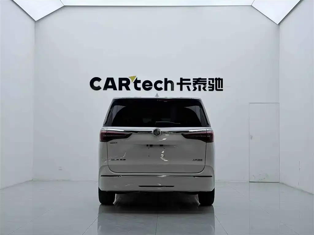 Buick GL8 2022 из CN, фото 2
