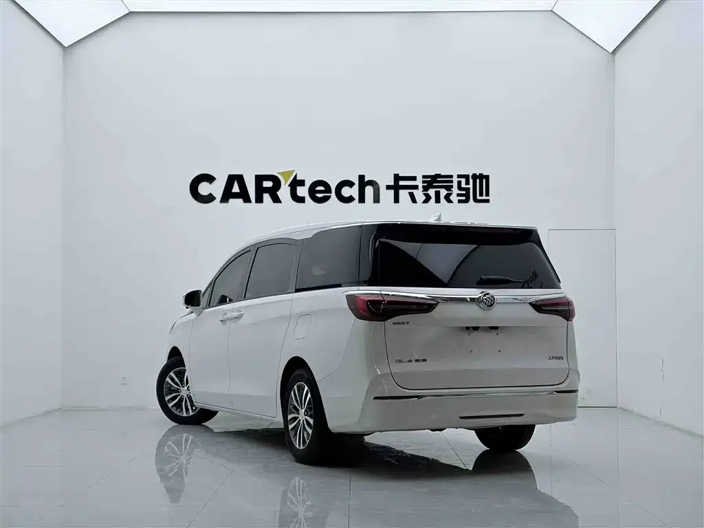 Buick GL8 2022 из CN, фото 9