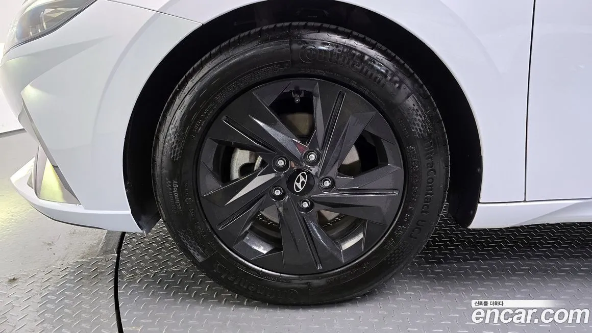 Hyundai AVANTE — фото 6