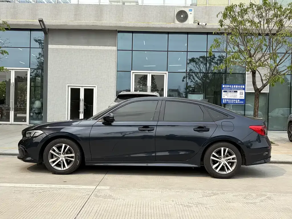 Honda Civic — фото 8