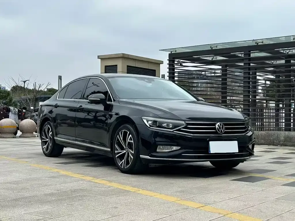 Volkswagen Magotan 2022 из CN, фото 2