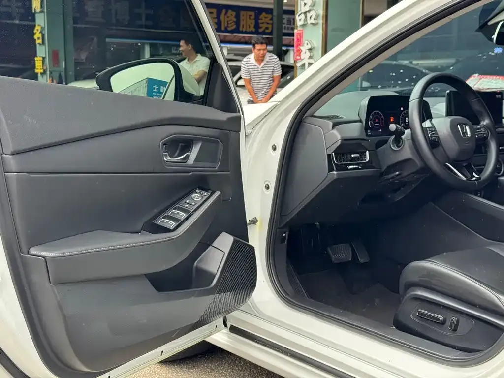 Honda Inspire 2023 из CN, фото 9