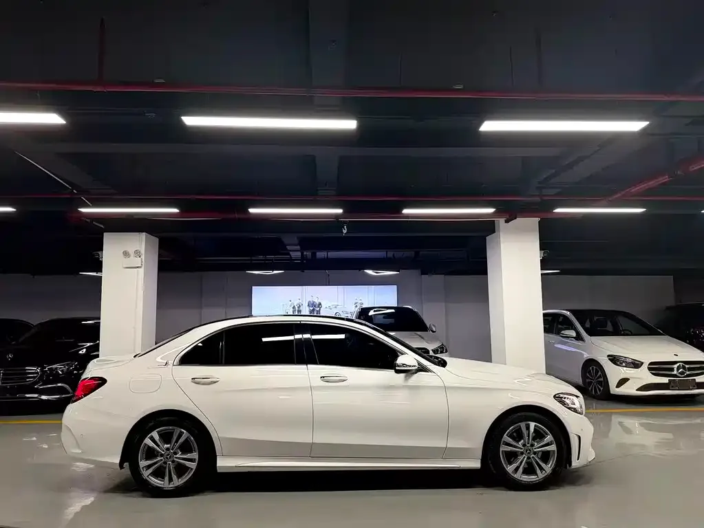 Mercedes-Benz C-Class — фото 8