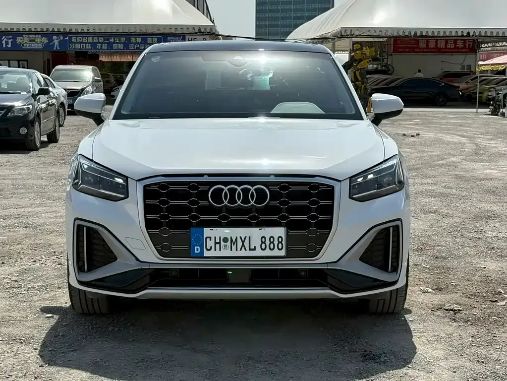 Audi Q2L 2023 из CN, фото 7