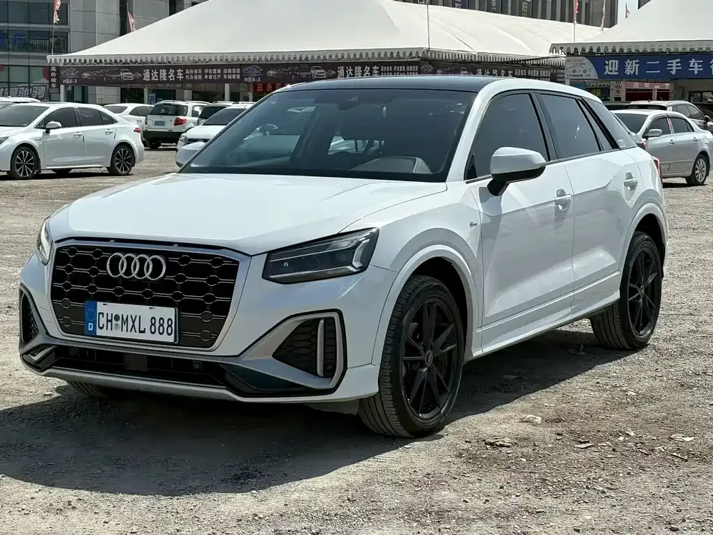 Audi Q2L 2023 из CN, фото 3