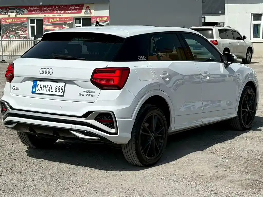 Audi Q2L 2023 из CN, фото 8