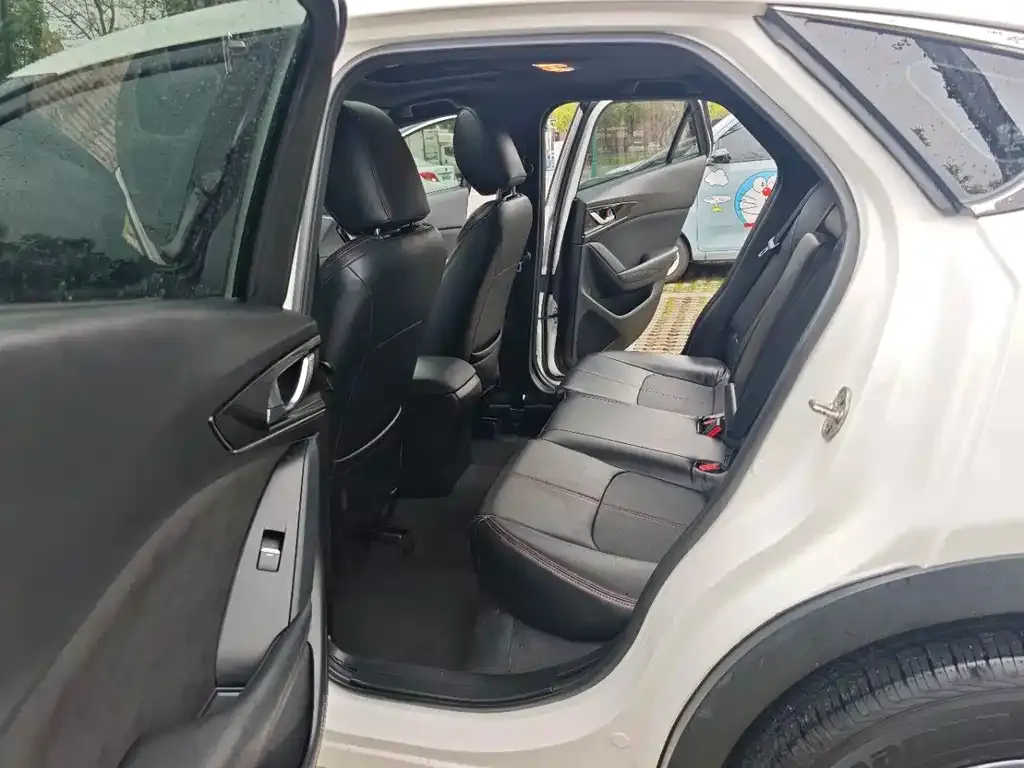 Mazda CX-4 2022 из CN, фото 8